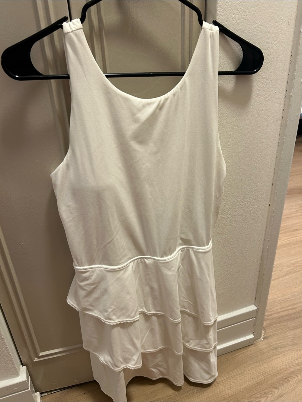 JoyLab White Tiered Sleeveless Camisole